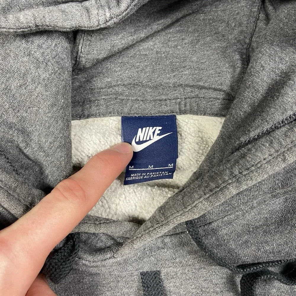 Nike Hoodie Size Medium‎ Gray Fleece Pullover Drawstring Swoosh Logo Sweatshirt